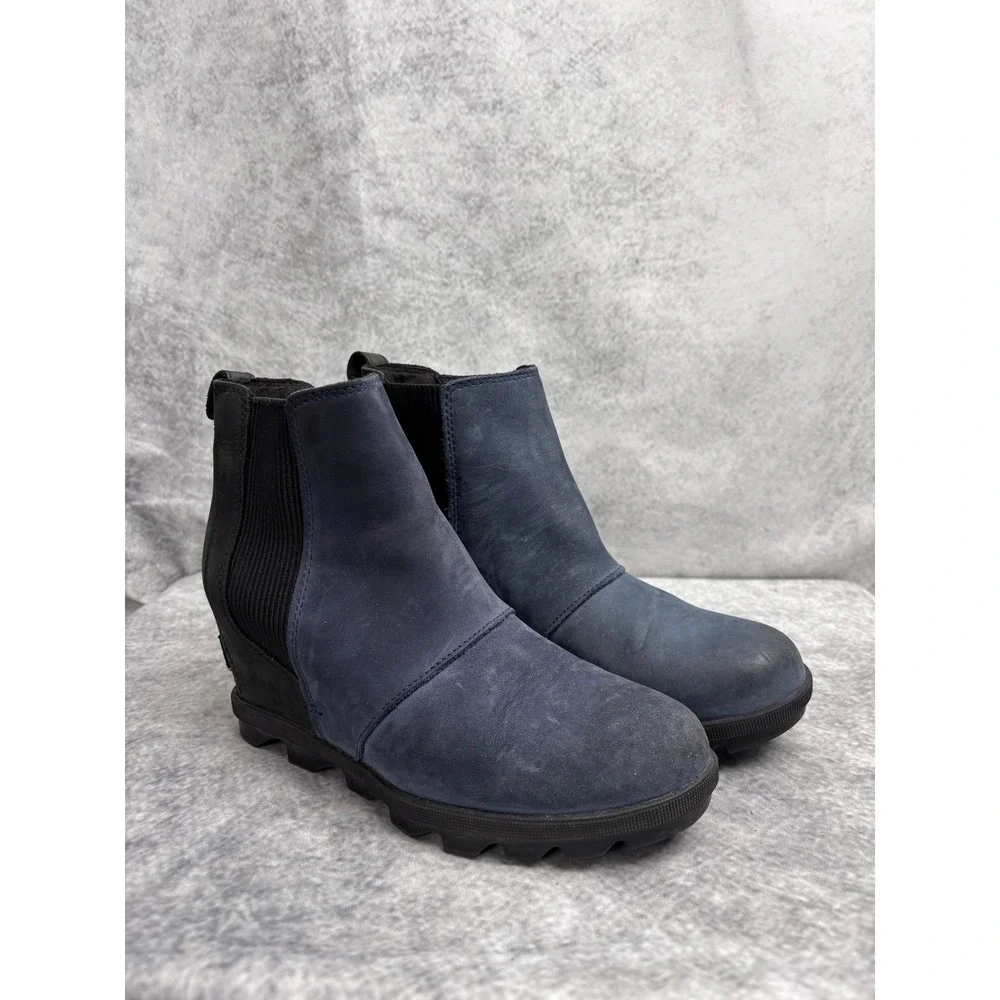 Sorel Joan of Arctic Wedge II Chelsea‎ Boot in Collegiate Navy Blue Size 7.5